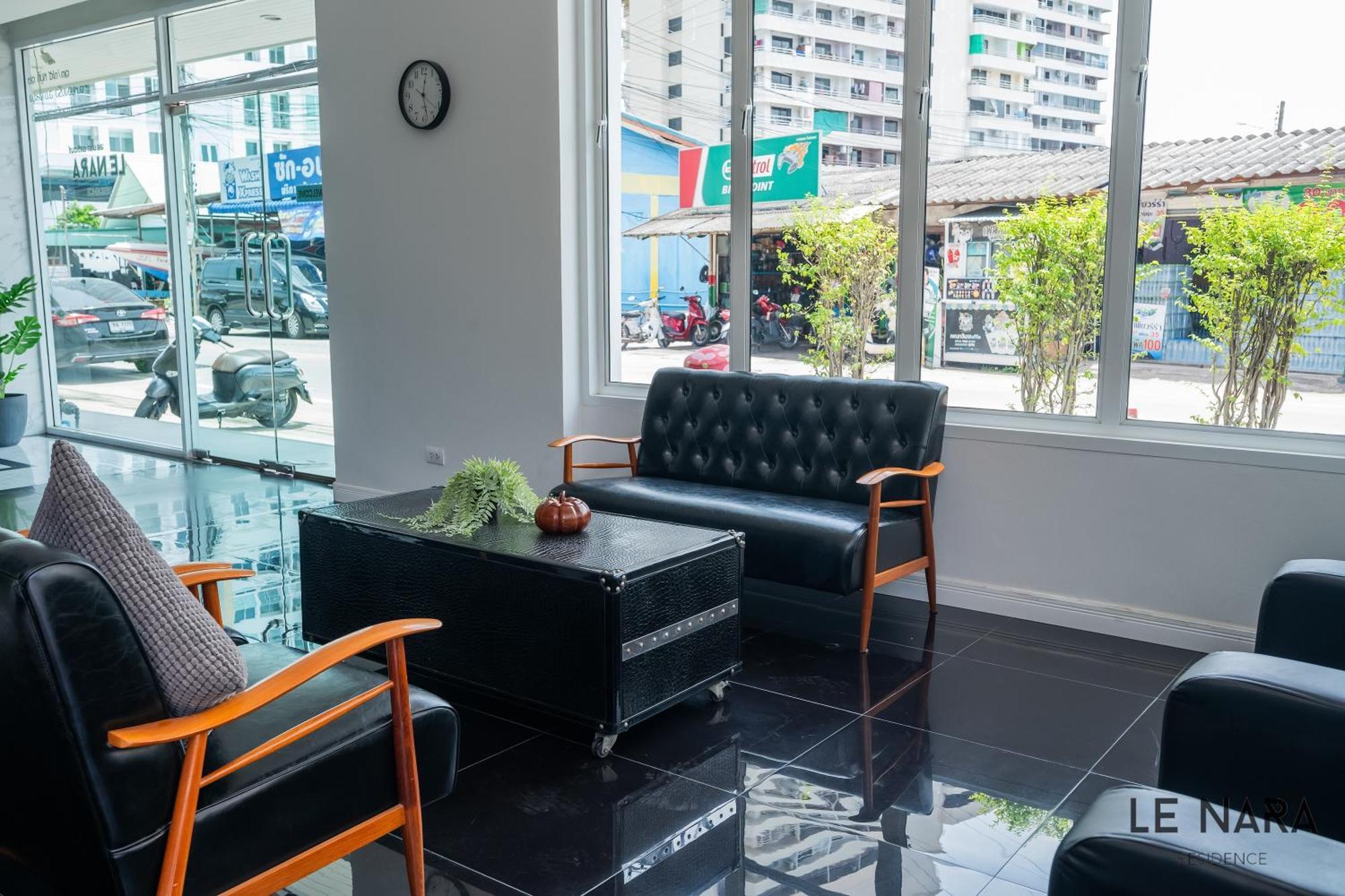 Le Nara Residence Pantai Jomtien Bagian luar foto