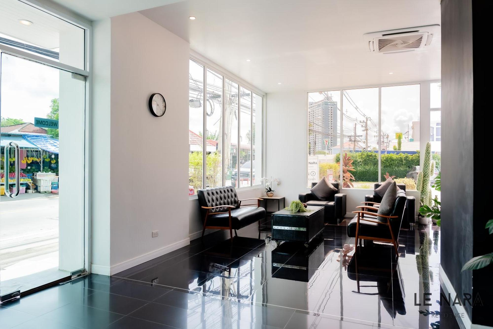 Le Nara Residence Pantai Jomtien Bagian luar foto