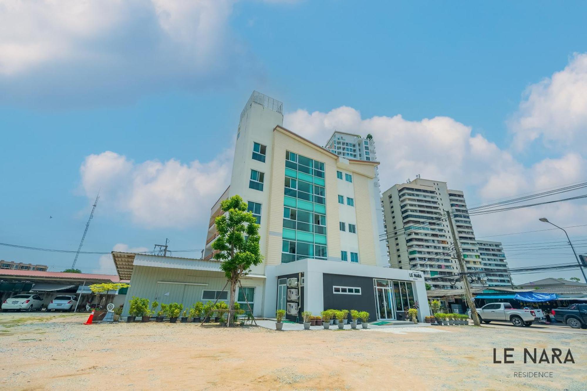Le Nara Residence Pantai Jomtien Bagian luar foto